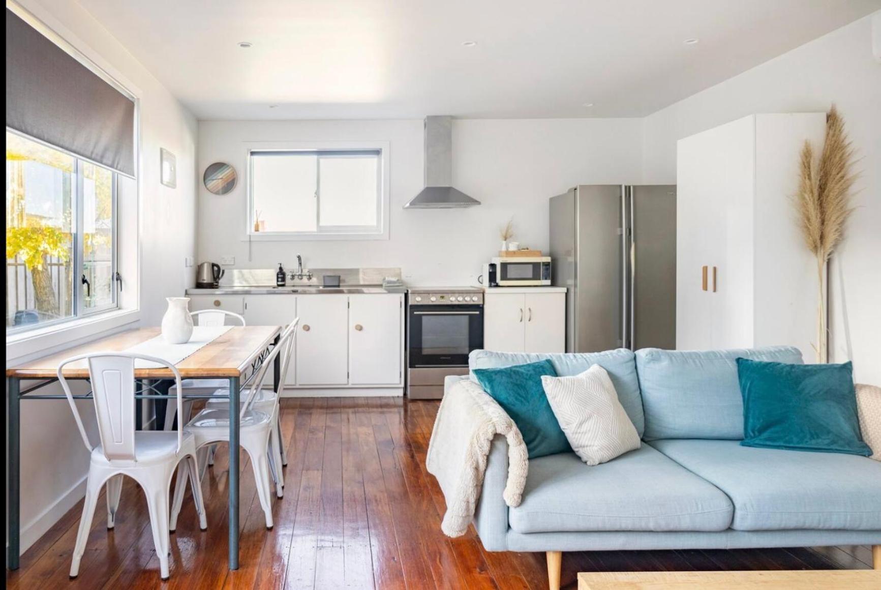 Holiday home Sunny - Close To Airport & *